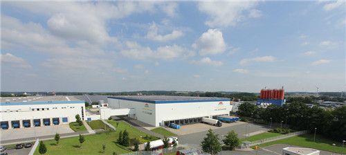 詩瓏漆攜手設(shè)計(jì)協(xié)會 共繪鄉(xiāng)村振興的美學(xué)新圖景——水性涂料的綠色與藝術(shù)之路